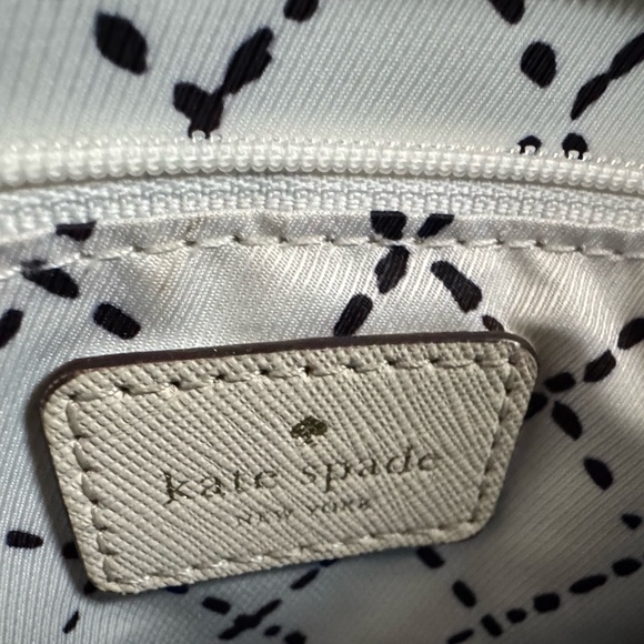 Gorgeous EUC Kate Spade large tote - Picture 2 of 7